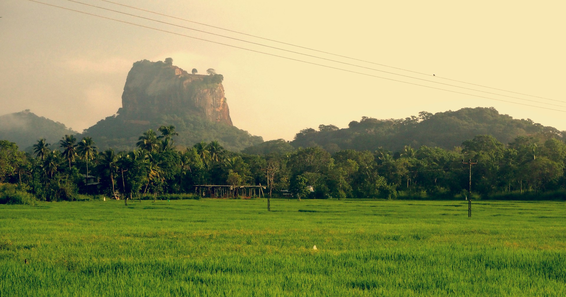 Sri Lanka Heritage & Hills Tour – 7 Days & 6 Nights
